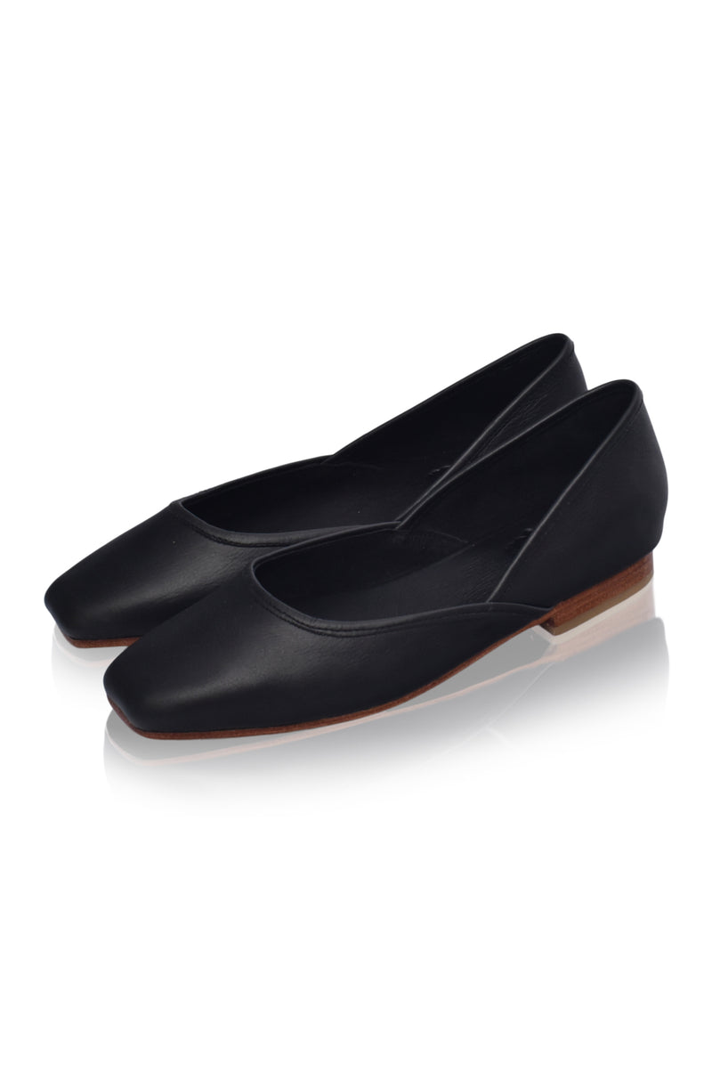 Amore Square Toe Ballet Flats (Sz. 6)