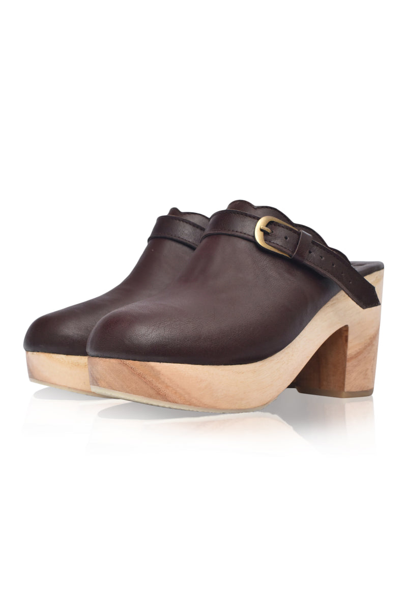 Sierra Leather Clogs